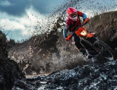 TES前途光明！萨拉赫新星表现优异表现突出赢得满堂喝彩